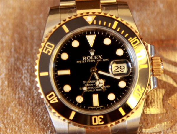 揭秘：勞力士腕表機(jī)芯受損，一招搞定！（圖）