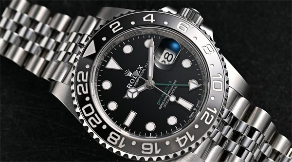 勞力士腕表表蒙有劃痕應(yīng)該咋辦（圖）